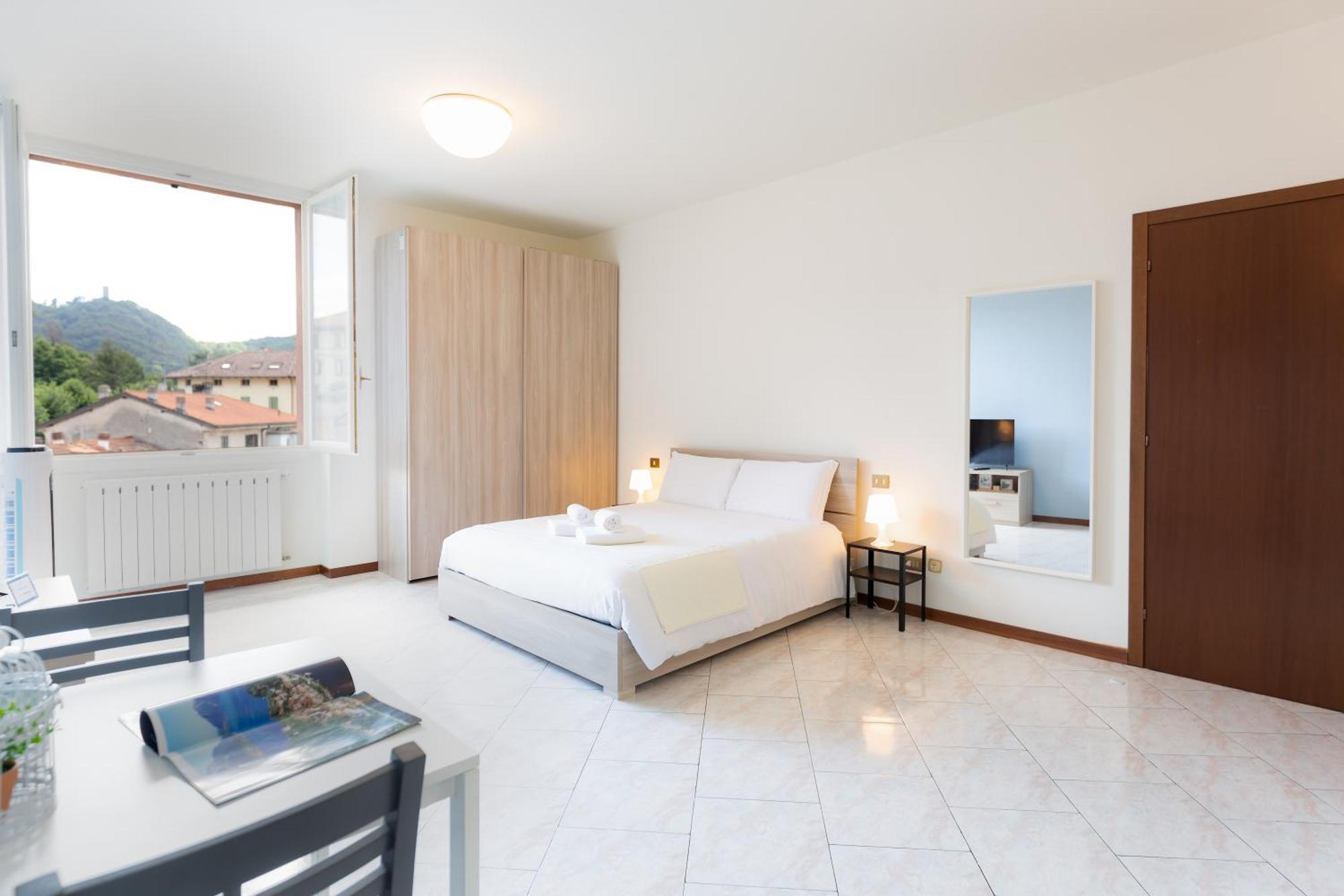 Carola'S Place - By Relais Di Giada โกโม ภายนอก รูปภาพ