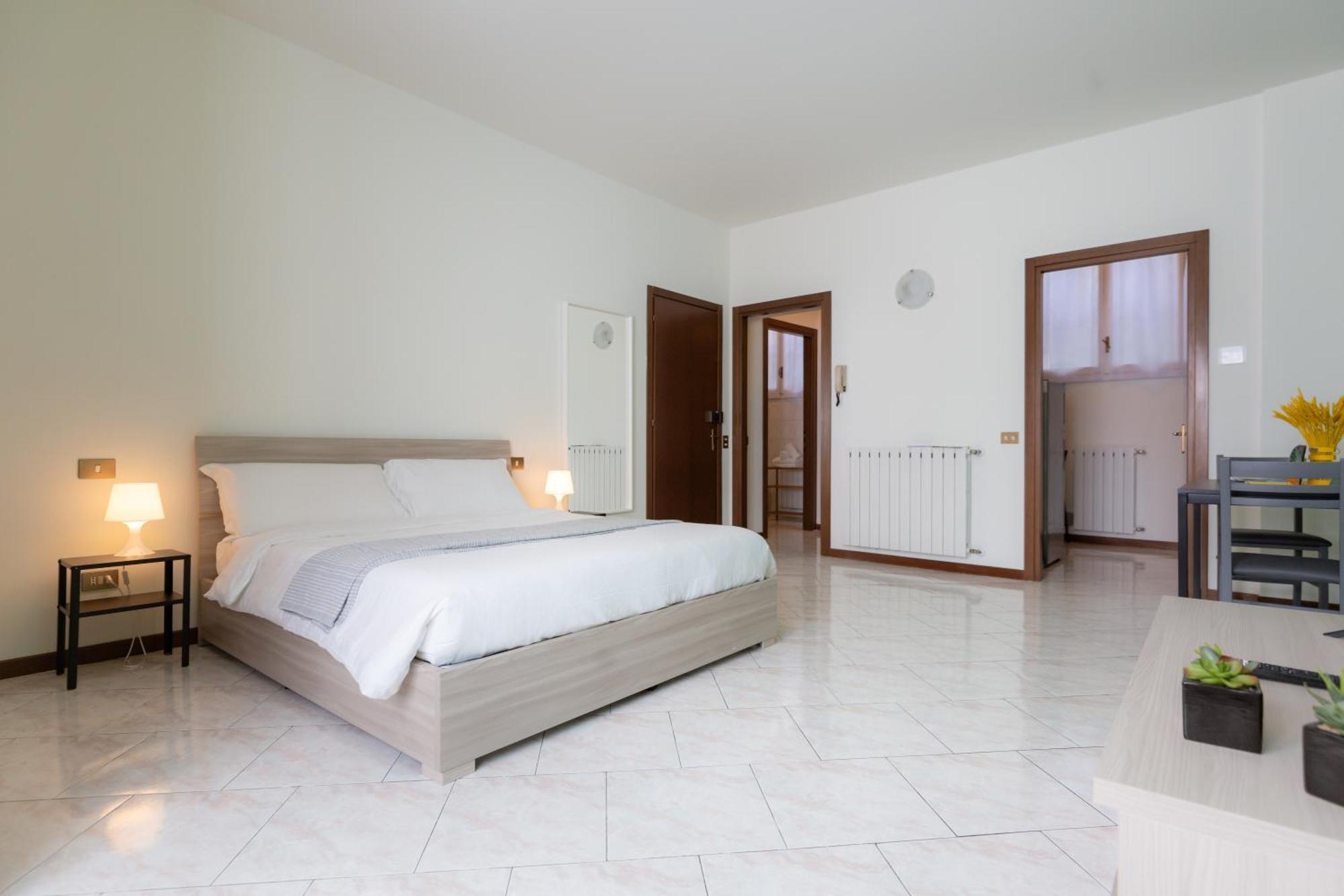 Carola'S Place - By Relais Di Giada โกโม ภายนอก รูปภาพ